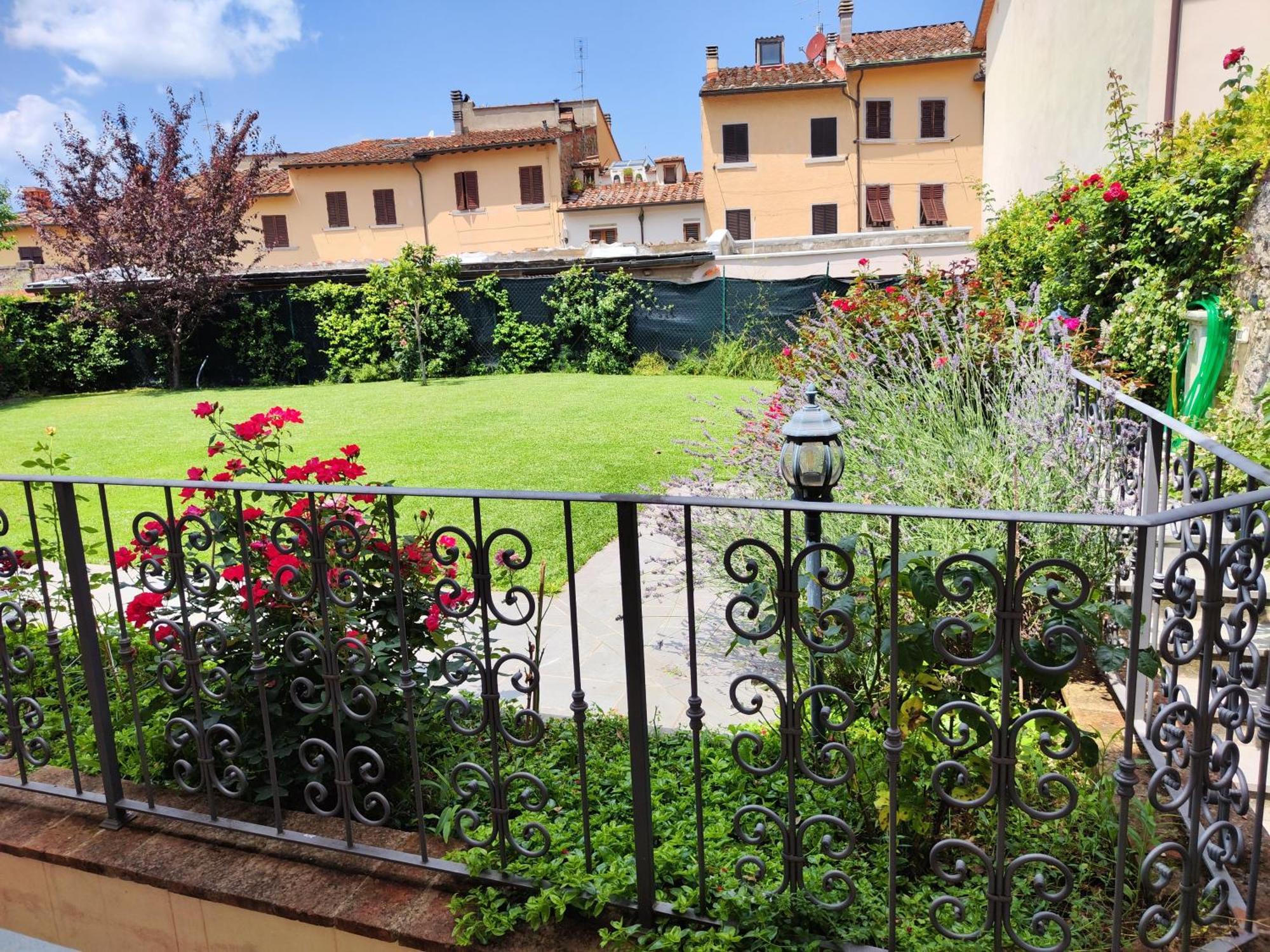 Casa Di Pietro Aretino, Arezzo Centro Storico 4-8 Letti Apartment Екстериор снимка